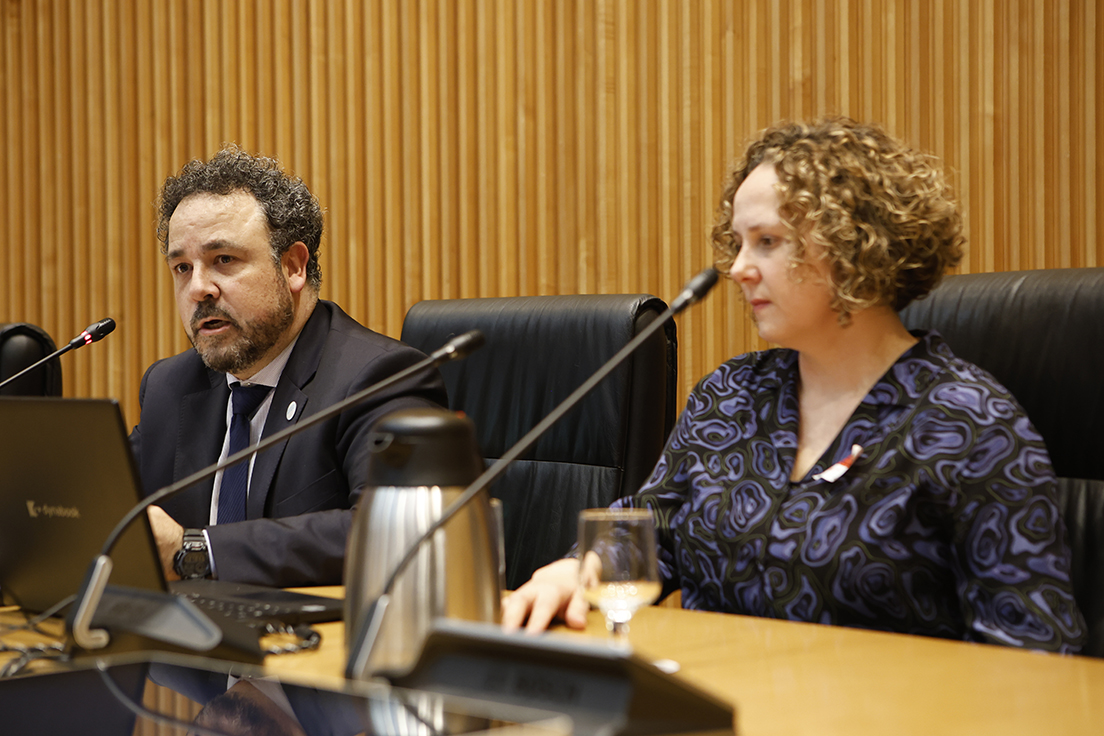 Jesús García Lorente, director general de Autismo España, y Ruth Vidriales Fernández, directora técnica de la Confederación