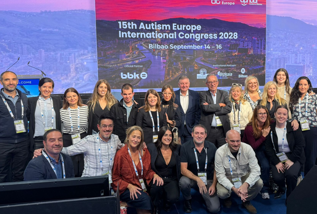 Representantes de APNABI en el 14 Congreso de Autismo Europa