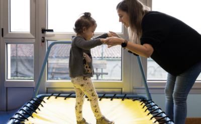 Los servicios de atención temprana deben incorporar los modelos centrados en la familia